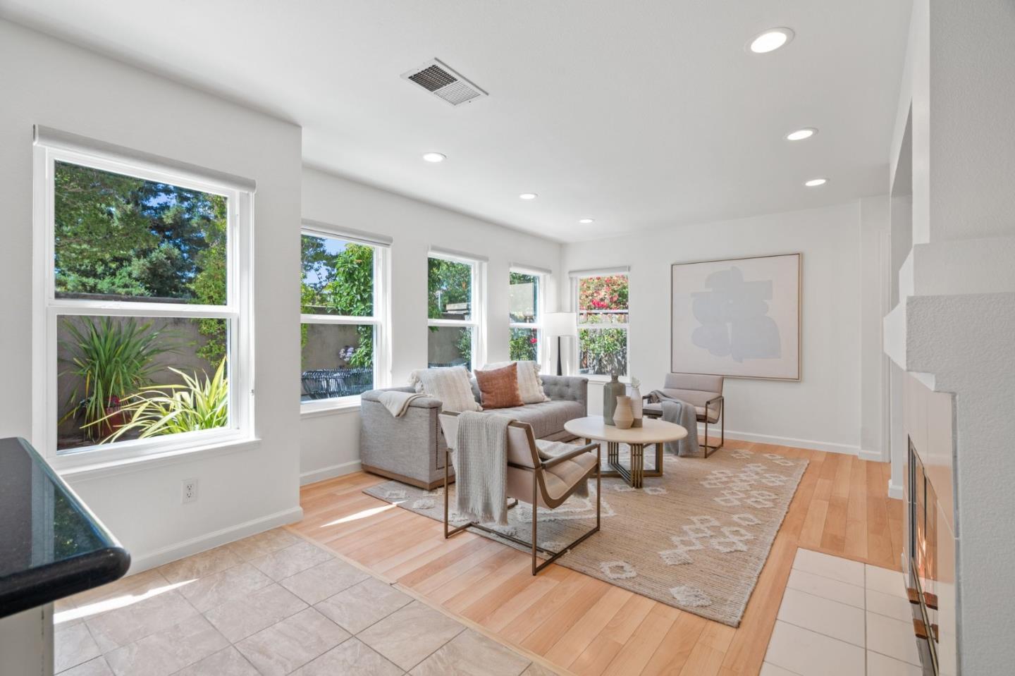 Detail Gallery Image 15 of 48 For 4261 Verdigris Cir, San Jose,  CA 95134 - 3 Beds | 2/1 Baths
