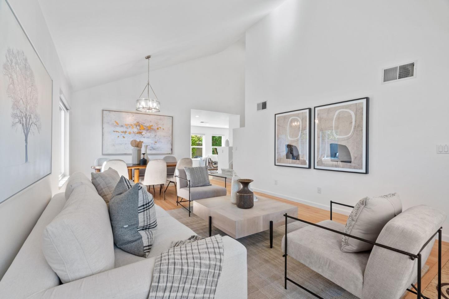 Detail Gallery Image 4 of 48 For 4261 Verdigris Cir, San Jose,  CA 95134 - 3 Beds | 2/1 Baths