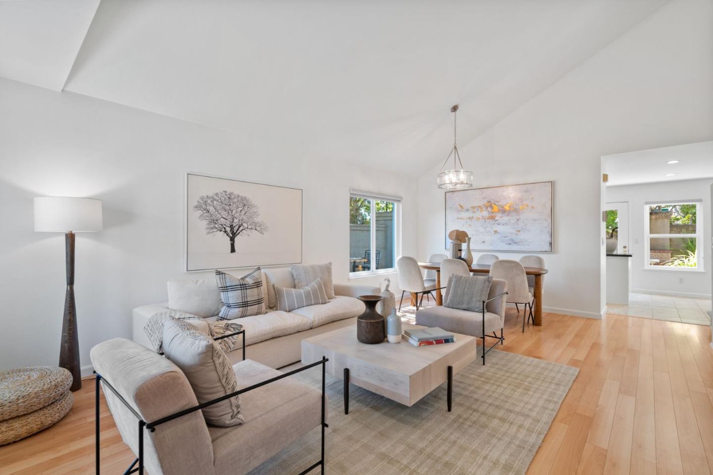 Detail Gallery Image 5 of 48 For 4261 Verdigris Cir, San Jose,  CA 95134 - 3 Beds | 2/1 Baths