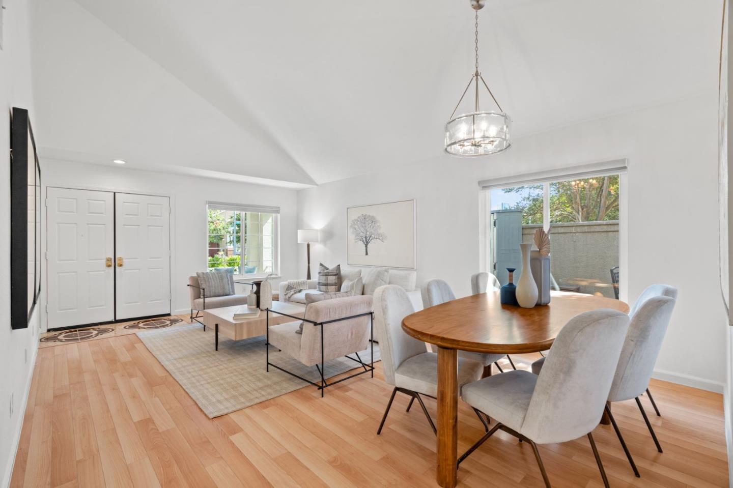 Detail Gallery Image 7 of 48 For 4261 Verdigris Cir, San Jose,  CA 95134 - 3 Beds | 2/1 Baths