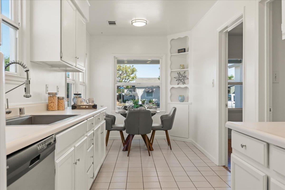 Detail Gallery Image 16 of 32 For 553 Irving Ave, San Jose,  CA 95128 - 3 Beds | 1 Baths