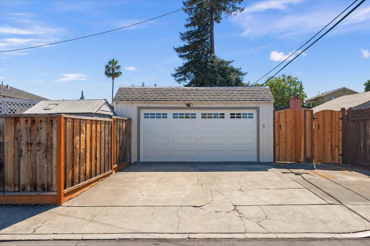 Detail Gallery Image 26 of 32 For 553 Irving Ave, San Jose,  CA 95128 - 3 Beds | 1 Baths