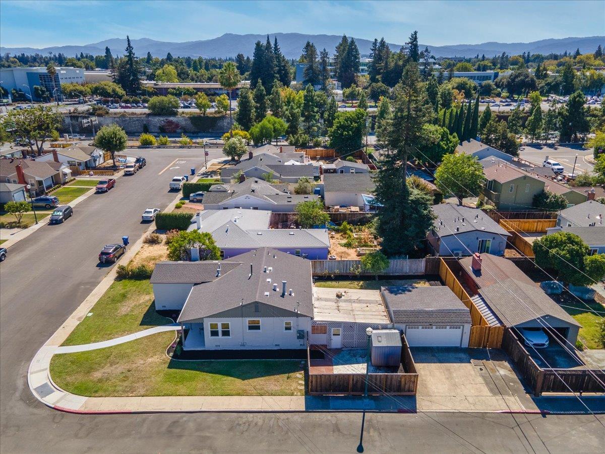 Detail Gallery Image 4 of 32 For 553 Irving Ave, San Jose,  CA 95128 - 3 Beds | 1 Baths