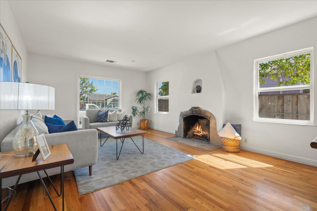 Detail Gallery Image 9 of 32 For 553 Irving Ave, San Jose,  CA 95128 - 3 Beds | 1 Baths