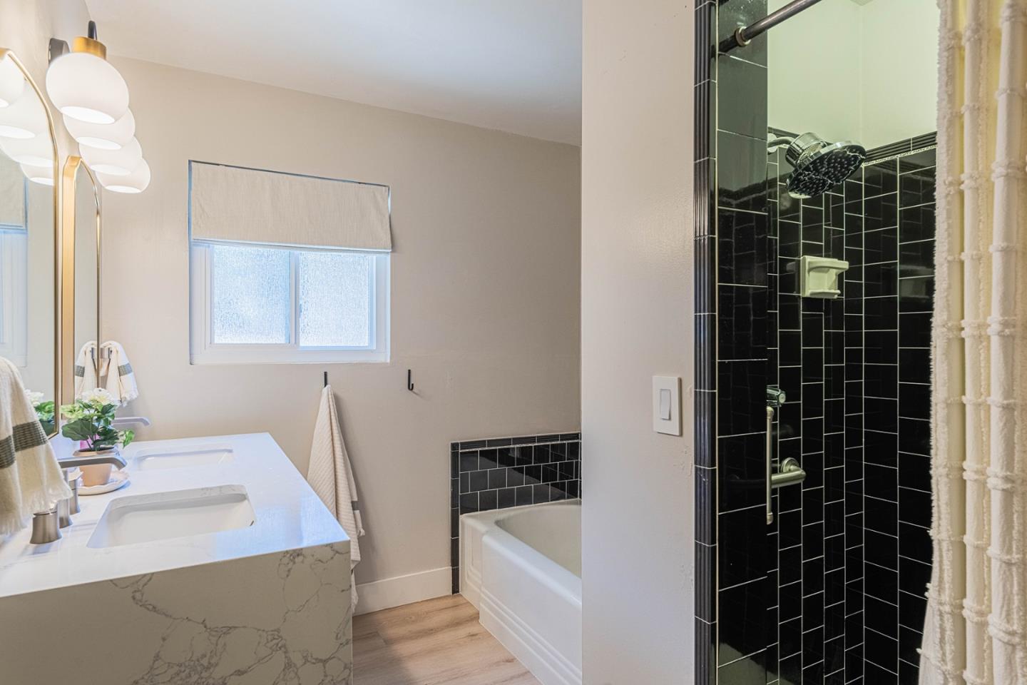 Detail Gallery Image 24 of 31 For 1056 Harrison St, Monterey,  CA 93940 - 4 Beds | 1/1 Baths
