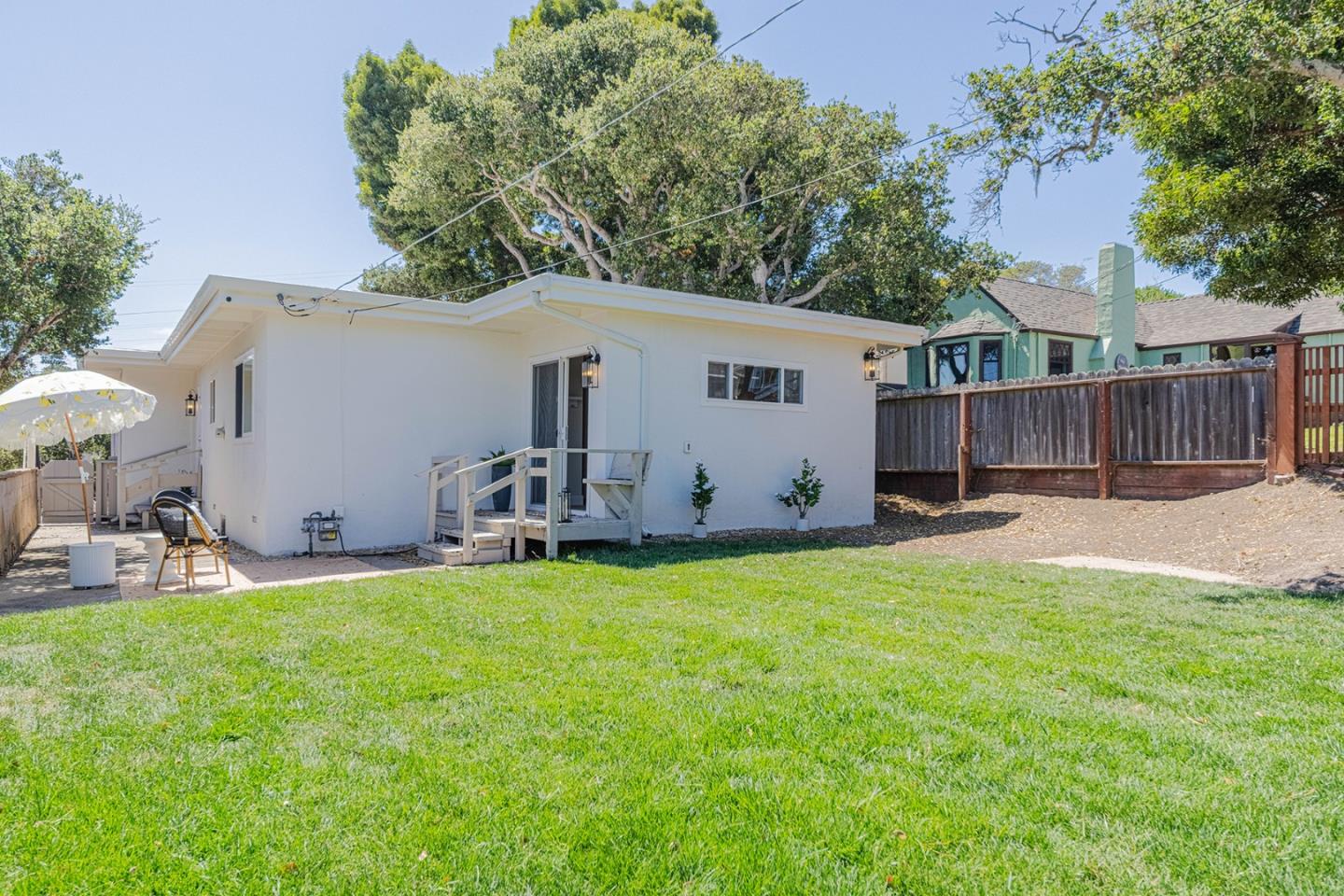 Detail Gallery Image 30 of 31 For 1056 Harrison St, Monterey,  CA 93940 - 4 Beds | 1/1 Baths