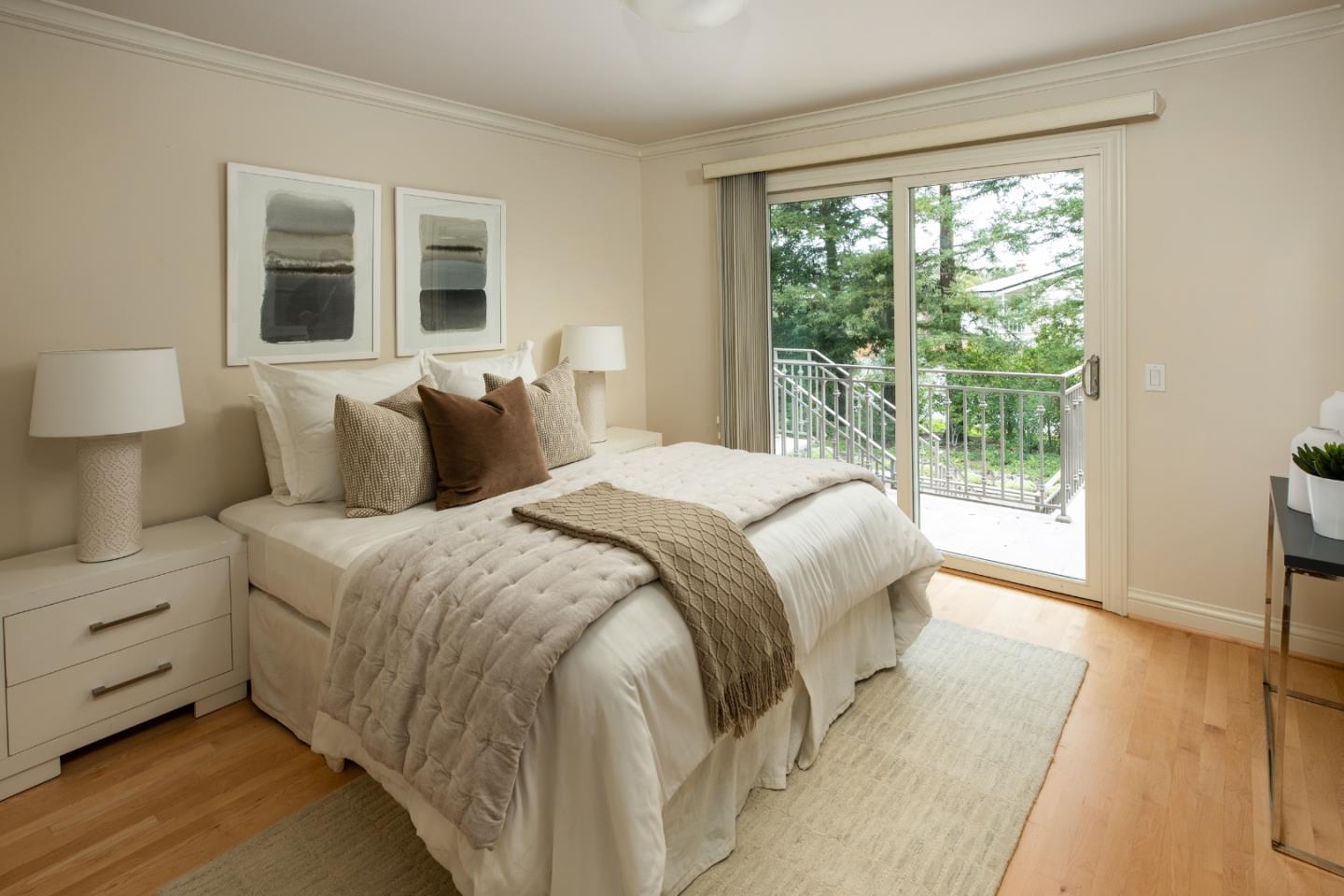 Detail Gallery Image 19 of 39 For 13456 Mandoli Dr, Los Altos Hills,  CA 94022 - 6 Beds | 6/1 Baths