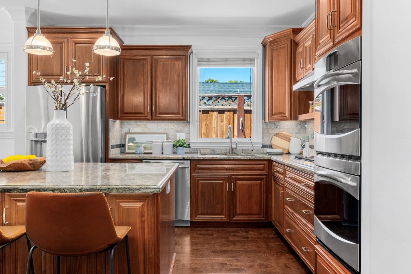 Detail Gallery Image 17 of 54 For 15571 Linda Ave, Los Gatos,  CA 95032 - 4 Beds | 2/1 Baths