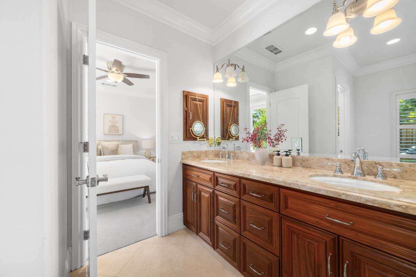 Detail Gallery Image 28 of 54 For 15571 Linda Ave, Los Gatos,  CA 95032 - 4 Beds | 2/1 Baths