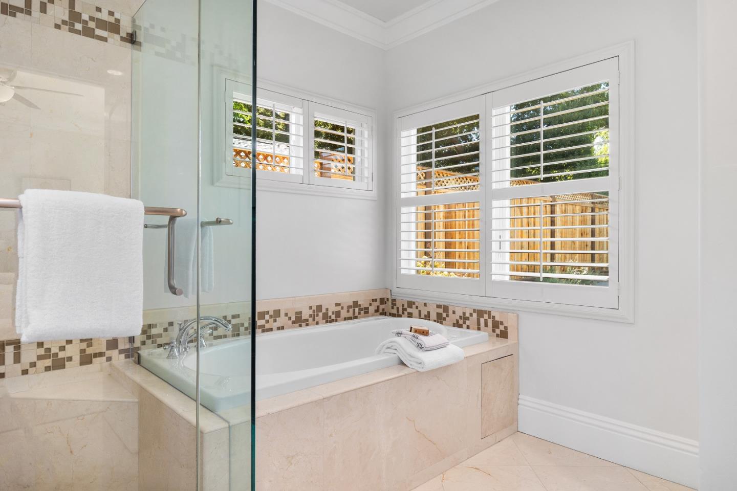 Detail Gallery Image 30 of 54 For 15571 Linda Ave, Los Gatos,  CA 95032 - 4 Beds | 2/1 Baths
