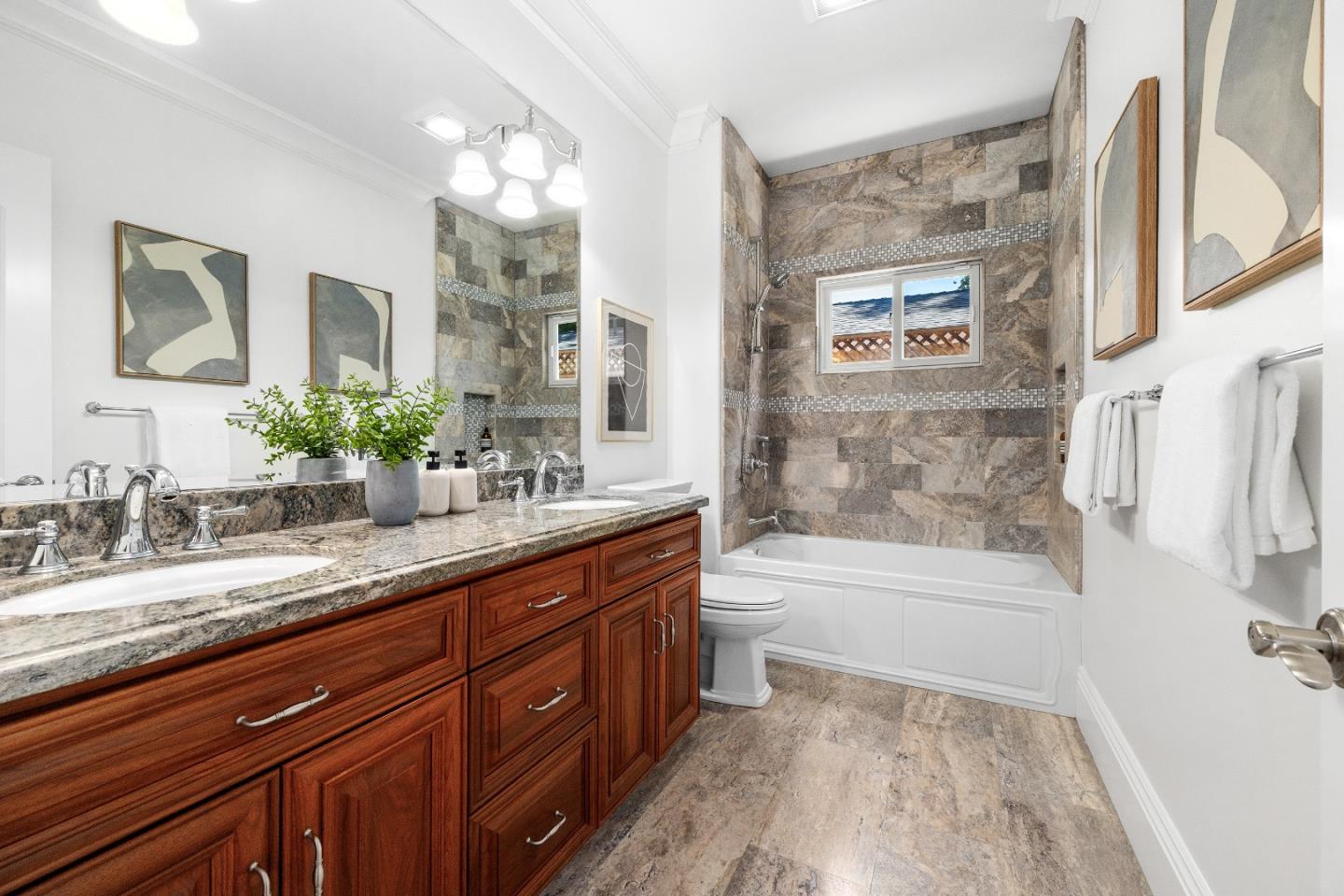 Detail Gallery Image 35 of 54 For 15571 Linda Ave, Los Gatos,  CA 95032 - 4 Beds | 2/1 Baths