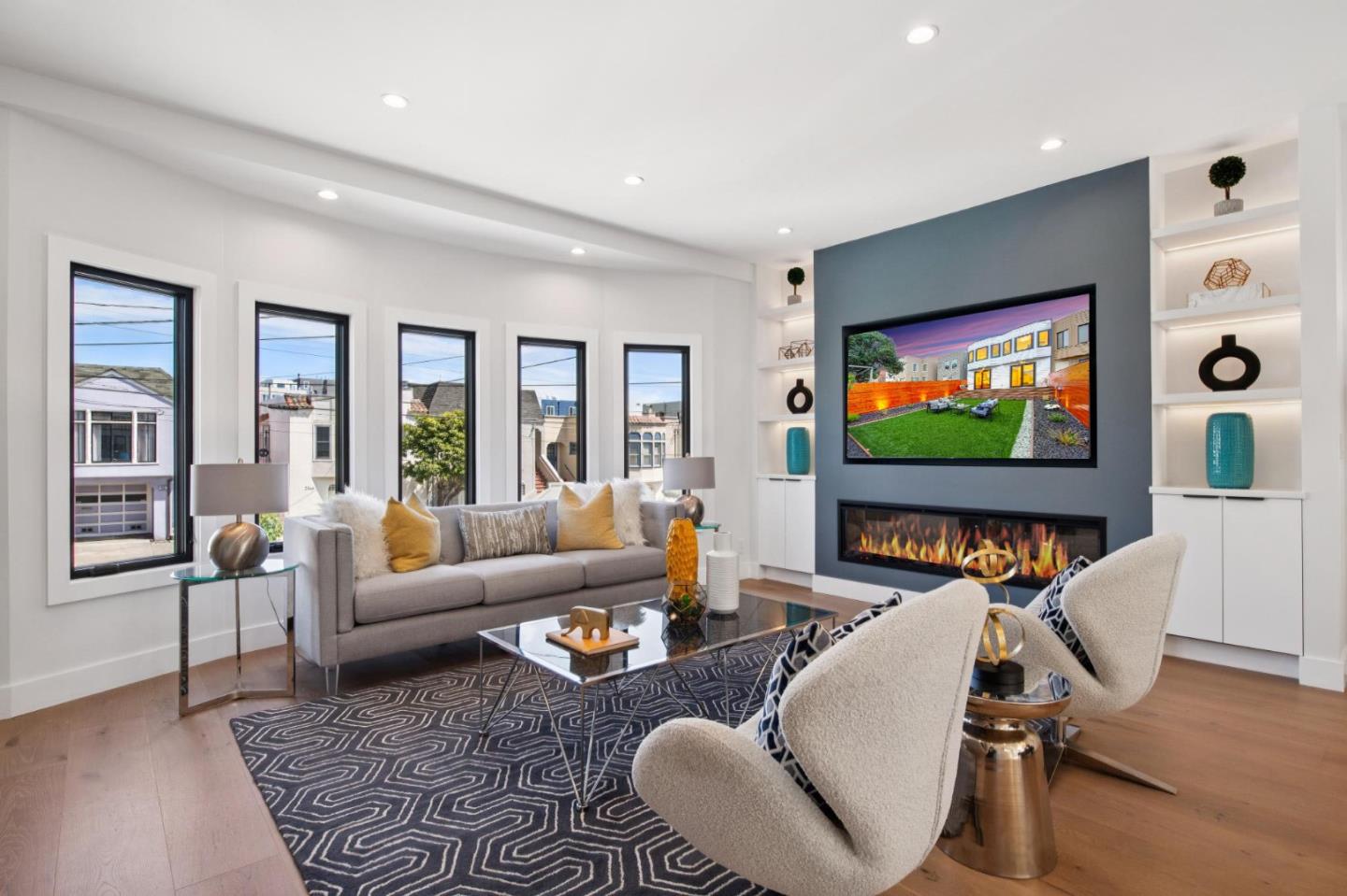 Detail Gallery Image 12 of 72 For 2363 31st Ave, San Francisco,  CA 94116 - 5 Beds | 4 Baths