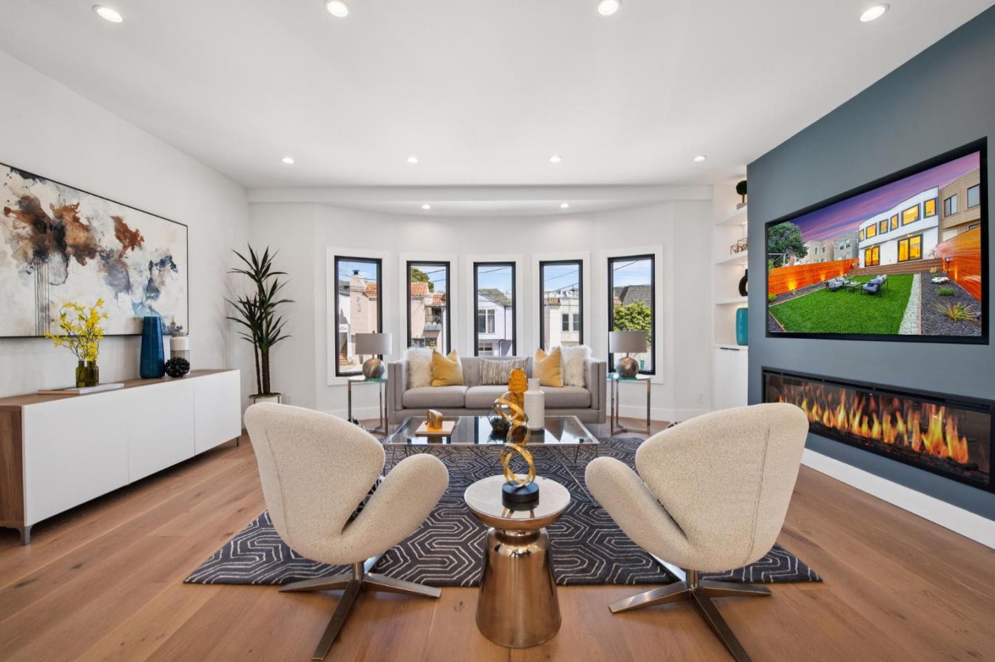 Detail Gallery Image 13 of 72 For 2363 31st Ave, San Francisco,  CA 94116 - 5 Beds | 4 Baths
