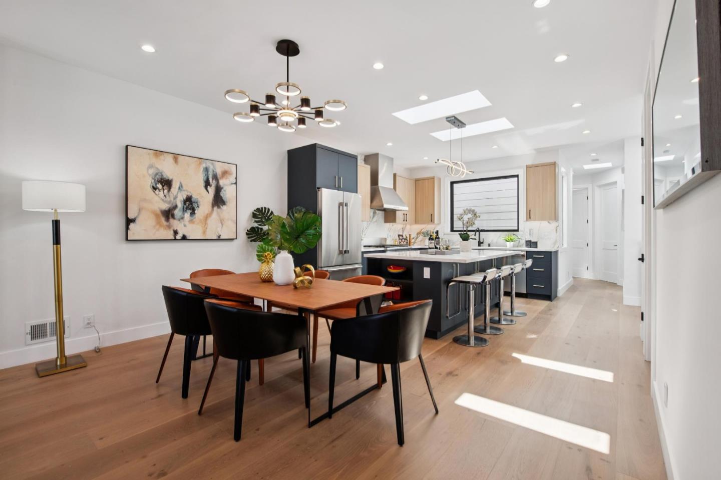 Detail Gallery Image 18 of 72 For 2363 31st Ave, San Francisco,  CA 94116 - 5 Beds | 4 Baths