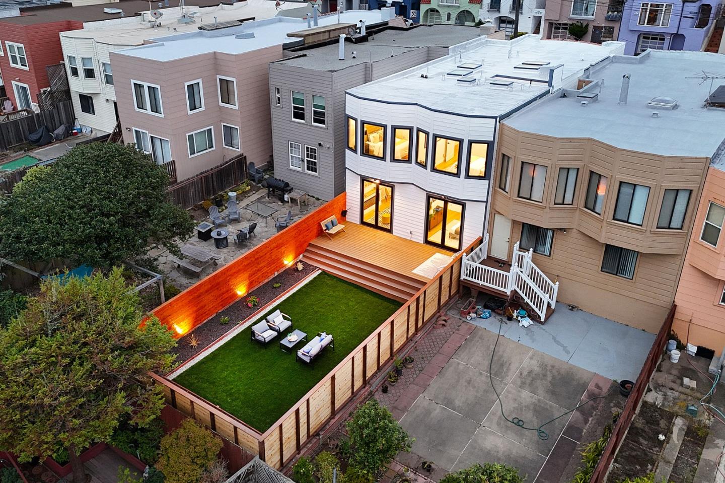Detail Gallery Image 2 of 72 For 2363 31st Ave, San Francisco,  CA 94116 - 5 Beds | 4 Baths
