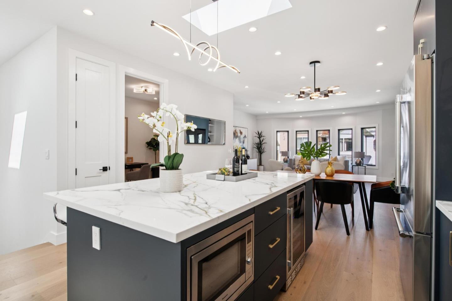 Detail Gallery Image 23 of 72 For 2363 31st Ave, San Francisco,  CA 94116 - 5 Beds | 4 Baths