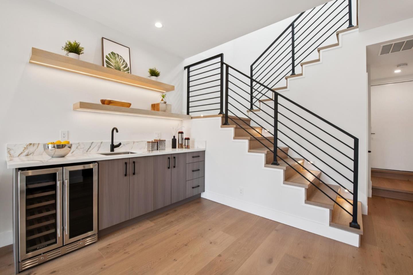 Detail Gallery Image 42 of 72 For 2363 31st Ave, San Francisco,  CA 94116 - 5 Beds | 4 Baths