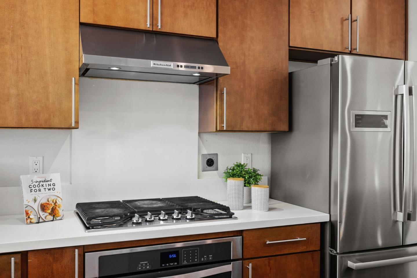Detail Gallery Image 11 of 66 For 3005 Valley of Hearts Delight Pl, San Jose,  CA 95136 - 4 Beds | 3/1 Baths