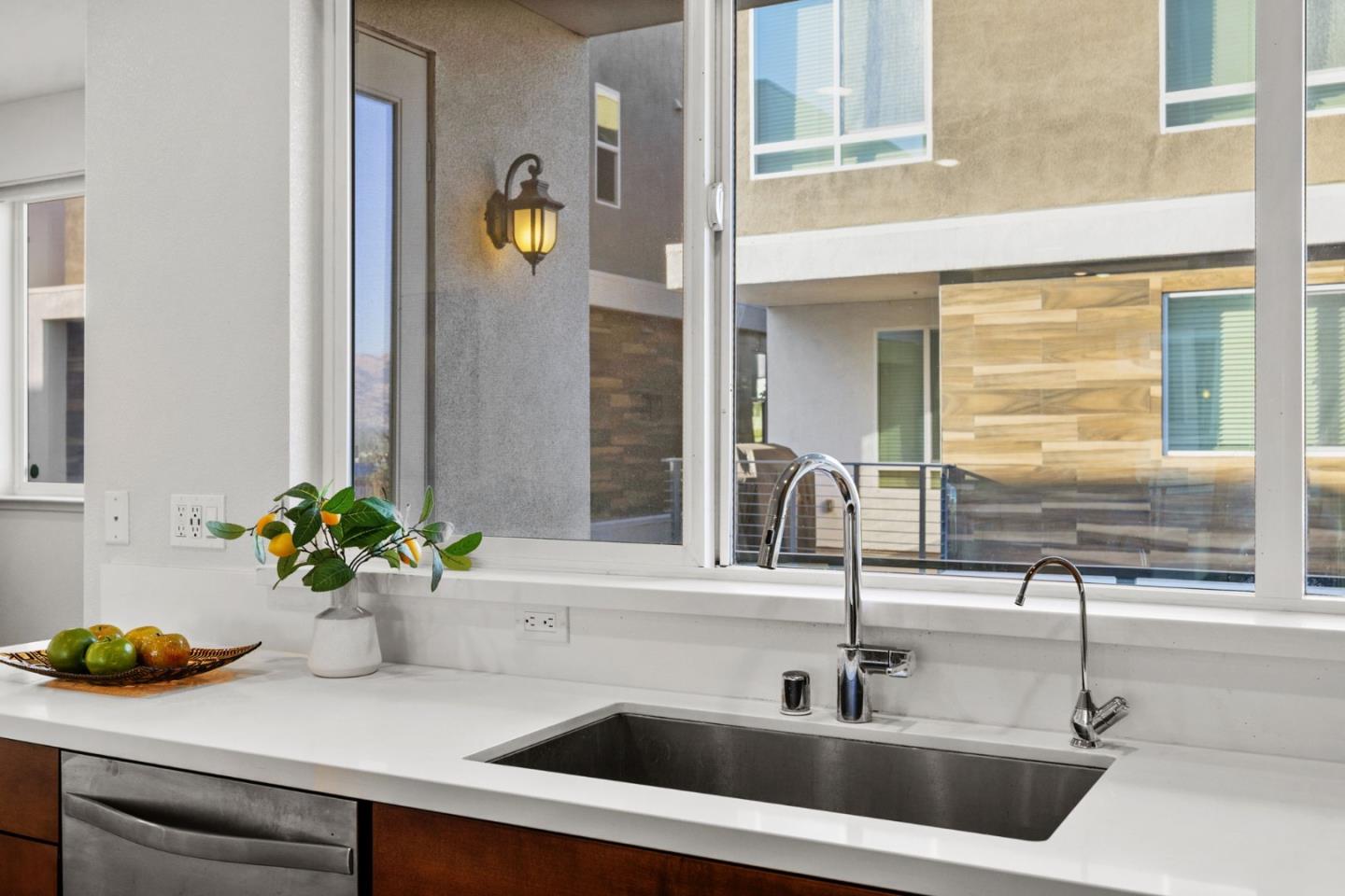 Detail Gallery Image 13 of 66 For 3005 Valley of Hearts Delight Pl, San Jose,  CA 95136 - 4 Beds | 3/1 Baths