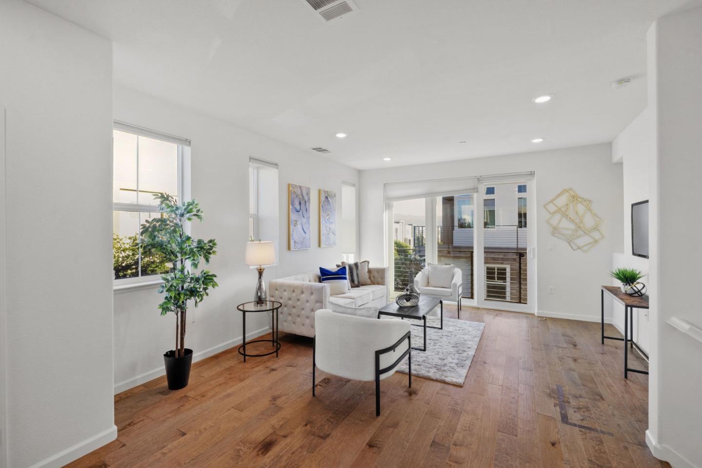 Detail Gallery Image 18 of 66 For 3005 Valley of Hearts Delight Pl, San Jose,  CA 95136 - 4 Beds | 3/1 Baths