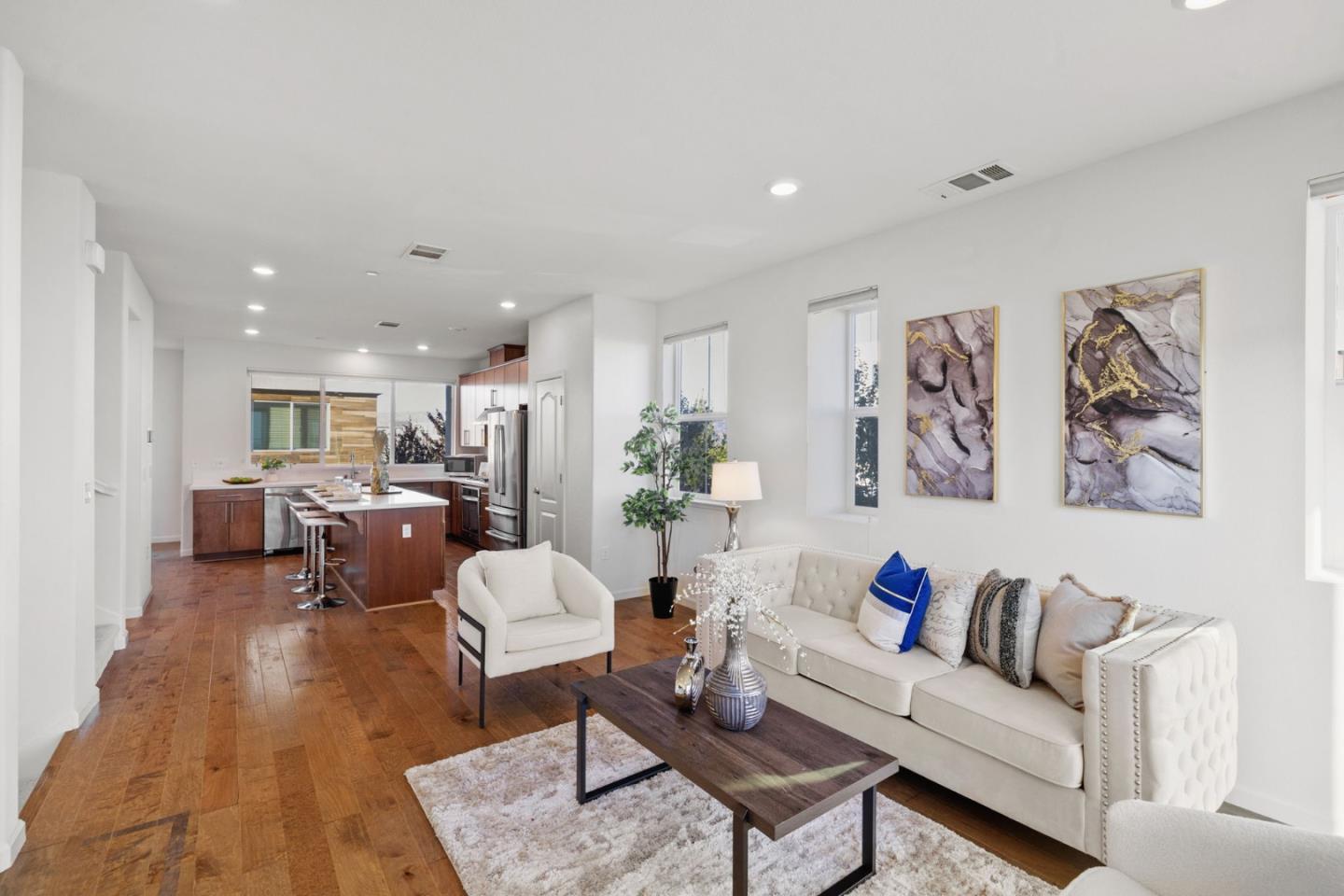 Detail Gallery Image 20 of 66 For 3005 Valley of Hearts Delight Pl, San Jose,  CA 95136 - 4 Beds | 3/1 Baths