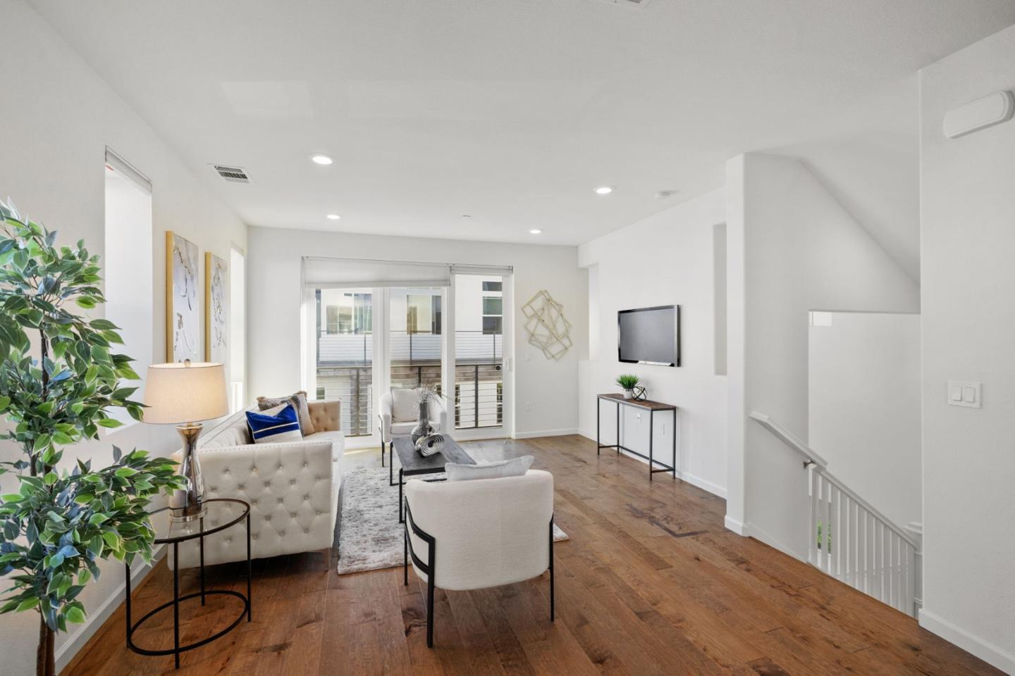 Detail Gallery Image 21 of 66 For 3005 Valley of Hearts Delight Pl, San Jose,  CA 95136 - 4 Beds | 3/1 Baths