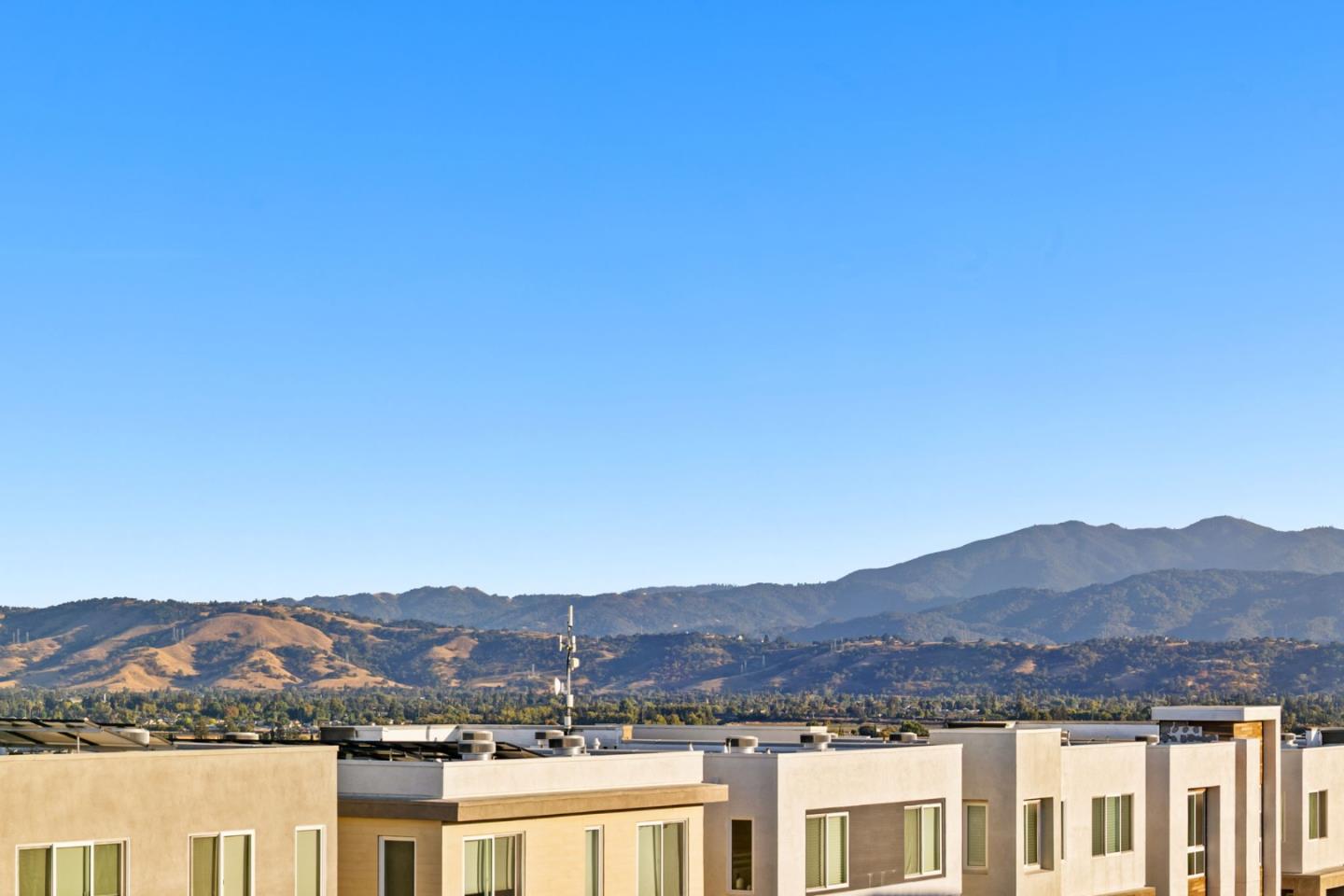 Detail Gallery Image 46 of 66 For 3005 Valley of Hearts Delight Pl, San Jose,  CA 95136 - 4 Beds | 3/1 Baths