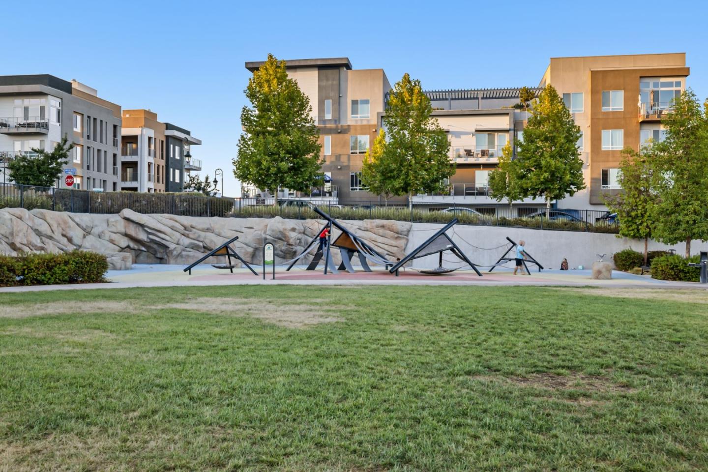 Detail Gallery Image 54 of 66 For 3005 Valley of Hearts Delight Pl, San Jose,  CA 95136 - 4 Beds | 3/1 Baths
