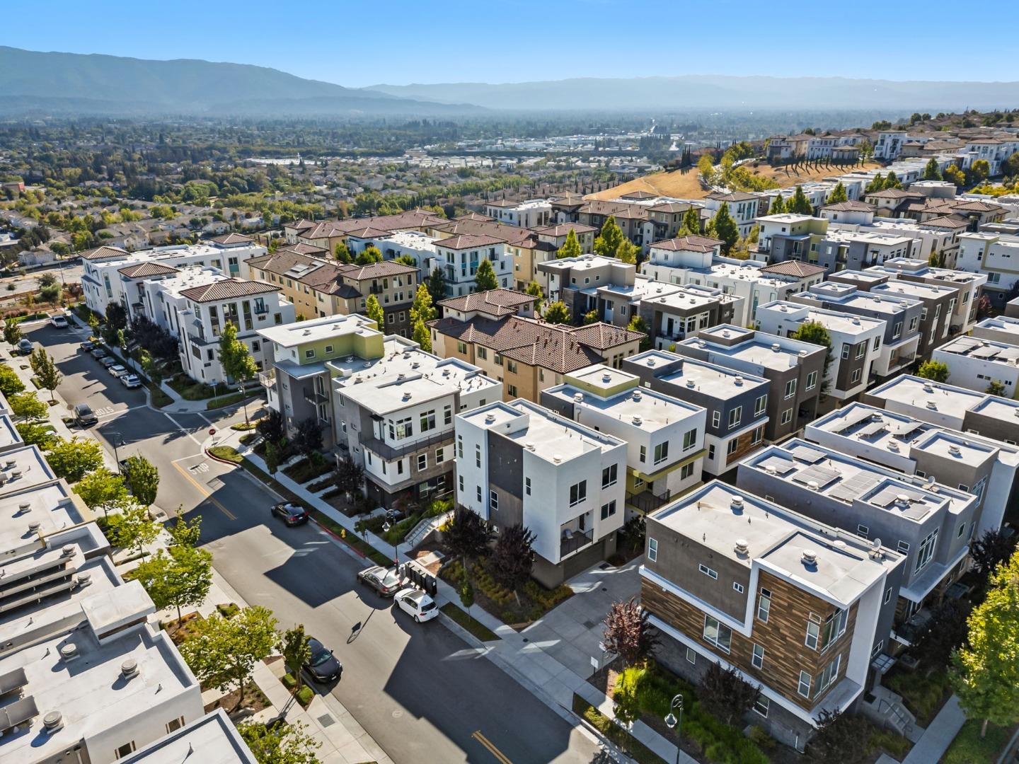 Detail Gallery Image 64 of 66 For 3005 Valley of Hearts Delight Pl, San Jose,  CA 95136 - 4 Beds | 3/1 Baths