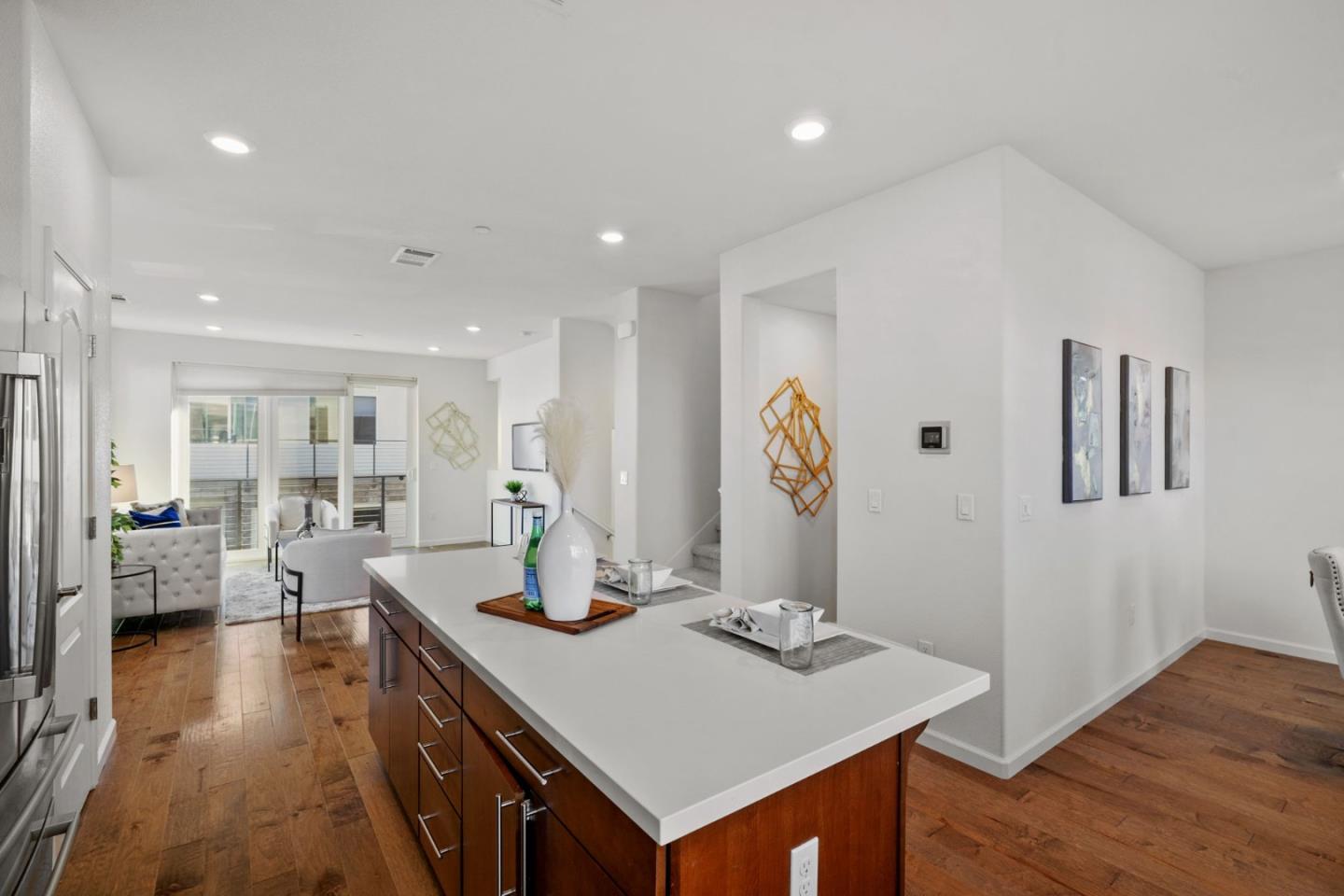 Detail Gallery Image 8 of 66 For 3005 Valley of Hearts Delight Pl, San Jose,  CA 95136 - 4 Beds | 3/1 Baths