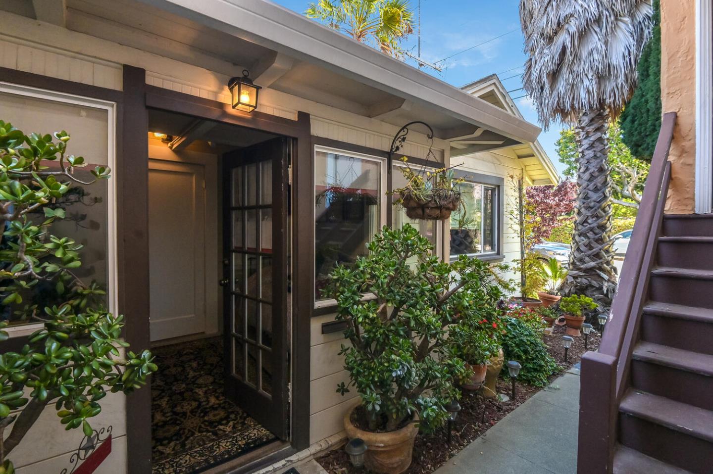 Detail Gallery Image 25 of 35 For 700 Howard Ave, Burlingame,  CA 94010 - 3 Beds | 1/1 Baths