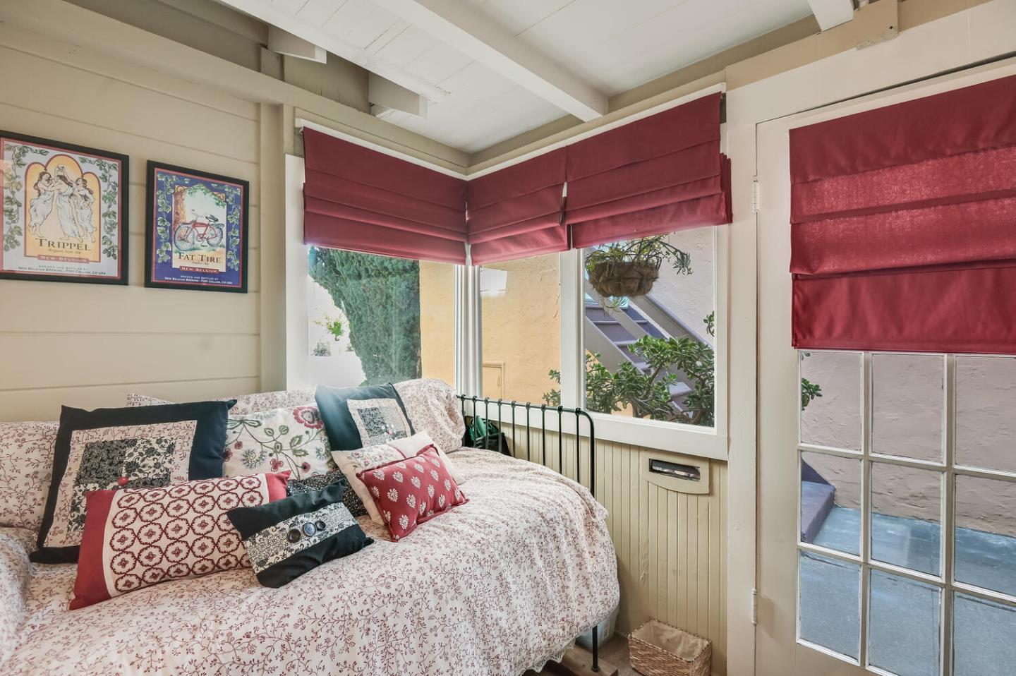 Detail Gallery Image 33 of 35 For 700 Howard Ave, Burlingame,  CA 94010 - 3 Beds | 1/1 Baths