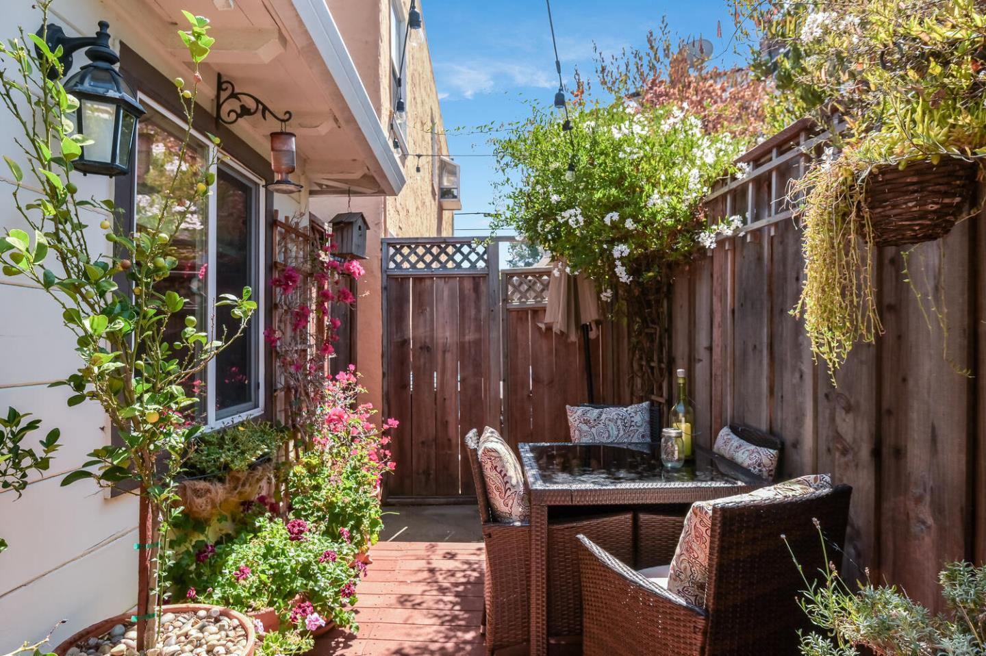 Detail Gallery Image 35 of 35 For 700 Howard Ave, Burlingame,  CA 94010 - 3 Beds | 1/1 Baths