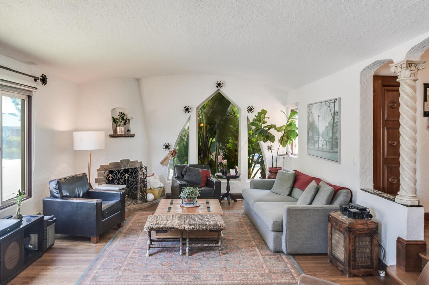 Detail Gallery Image 8 of 35 For 700 Howard Ave, Burlingame,  CA 94010 - 3 Beds | 1/1 Baths