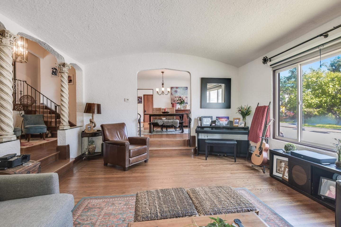 Detail Gallery Image 9 of 35 For 700 Howard Ave, Burlingame,  CA 94010 - 3 Beds | 1/1 Baths
