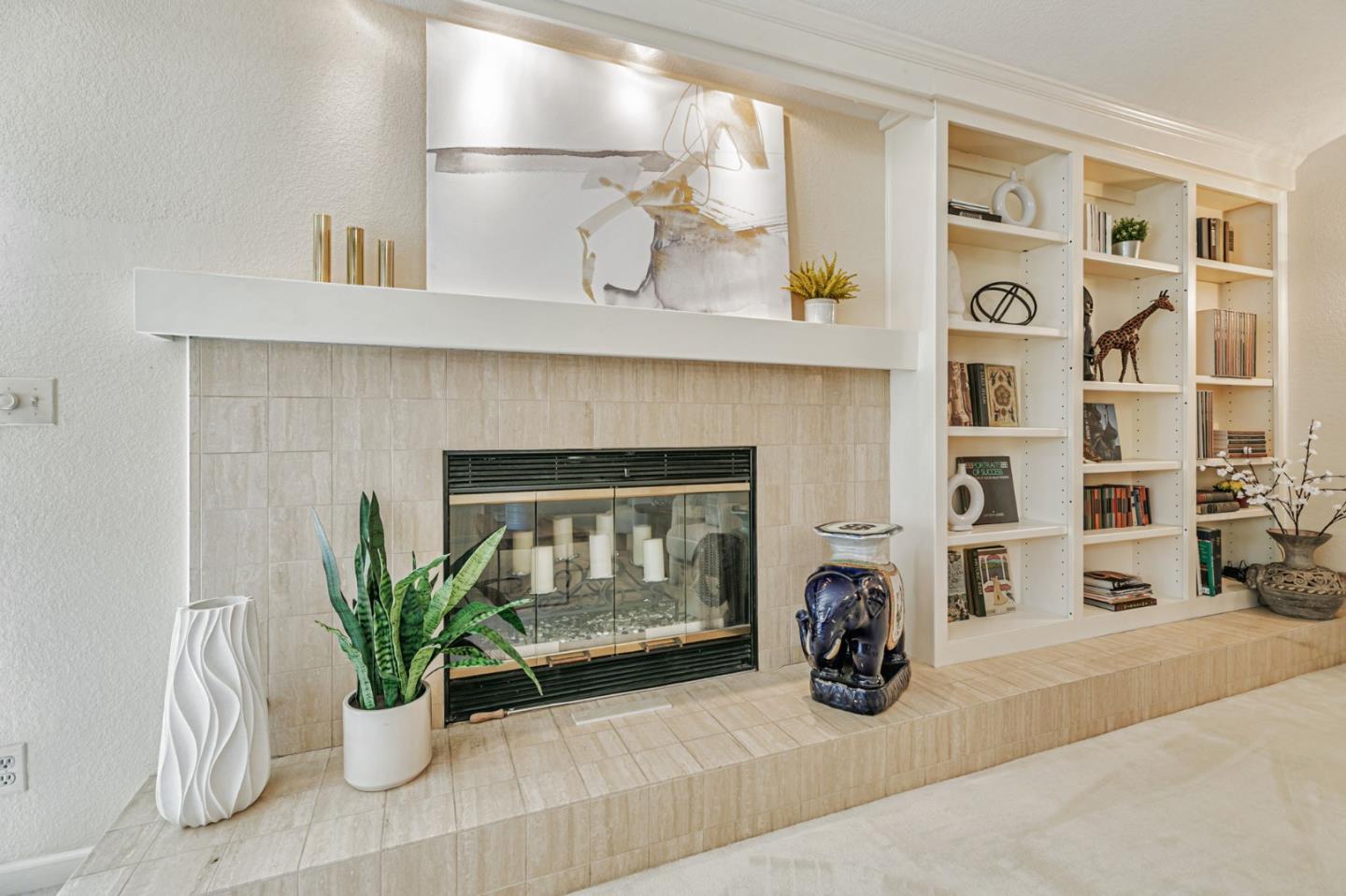 Detail Gallery Image 10 of 42 For 1350 Trinity Dr, Menlo Park,  CA 94025 - 3 Beds | 2/1 Baths