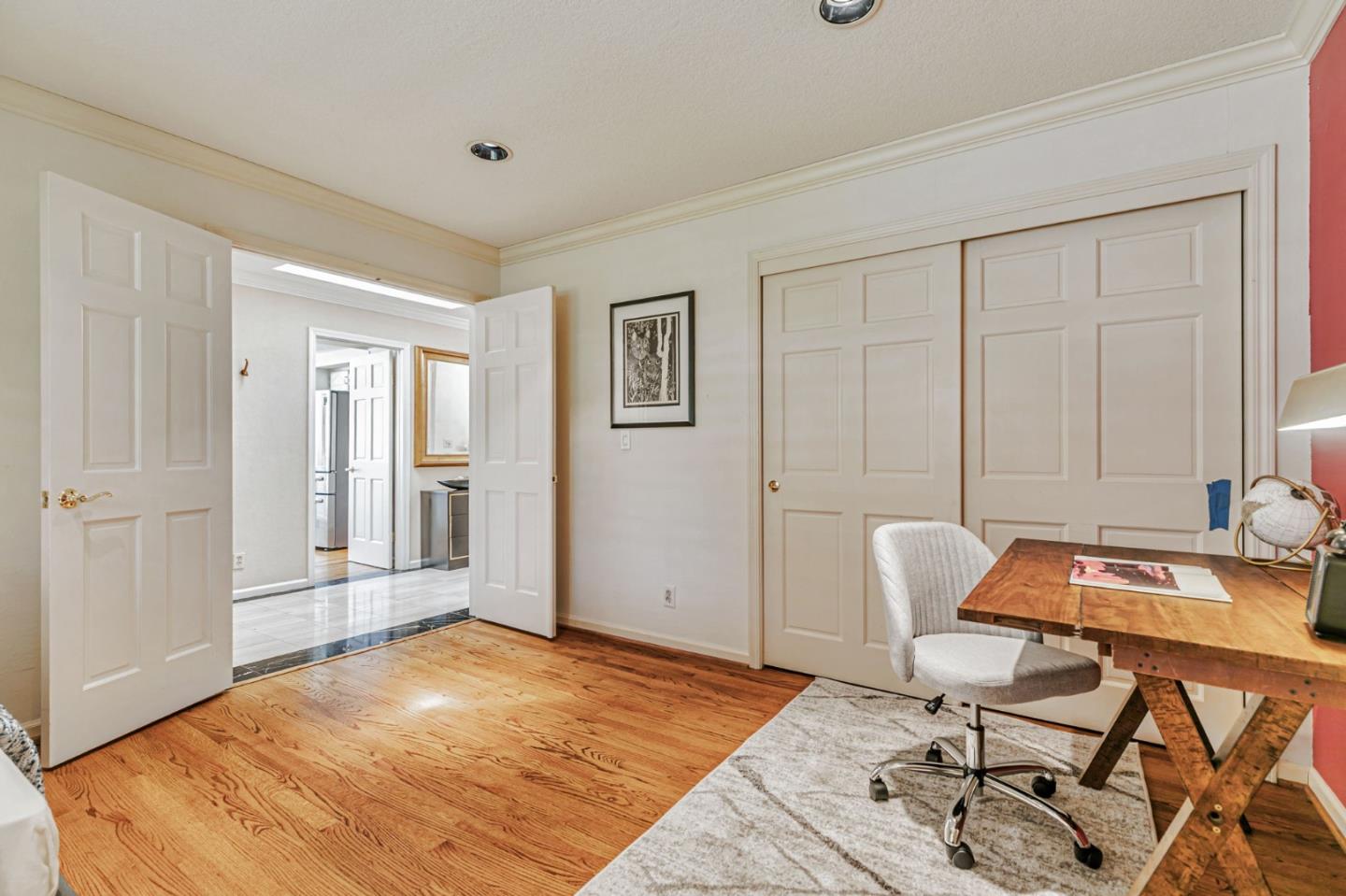 Detail Gallery Image 20 of 42 For 1350 Trinity Dr, Menlo Park,  CA 94025 - 3 Beds | 2/1 Baths