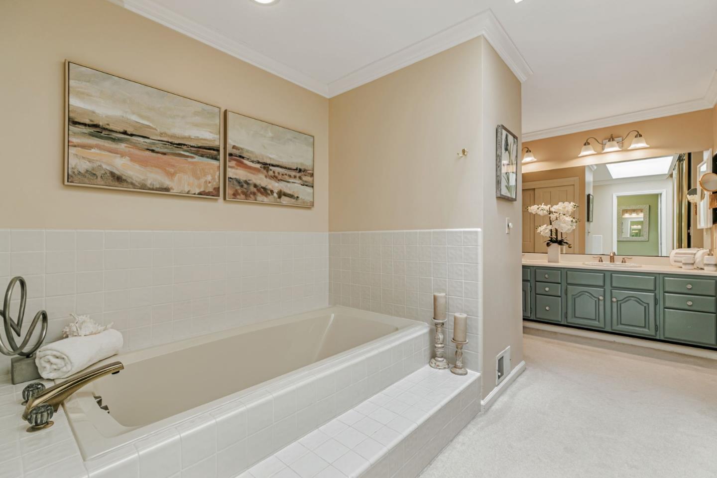 Detail Gallery Image 30 of 42 For 1350 Trinity Dr, Menlo Park,  CA 94025 - 3 Beds | 2/1 Baths