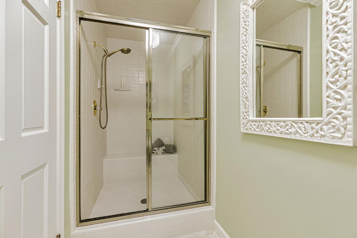Detail Gallery Image 31 of 42 For 1350 Trinity Dr, Menlo Park,  CA 94025 - 3 Beds | 2/1 Baths