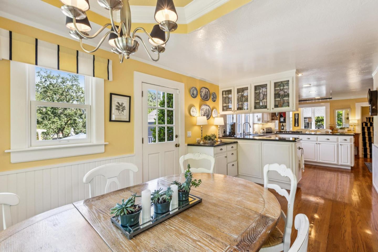 Detail Gallery Image 17 of 100 For 75 Alpine Ave, Los Gatos,  CA 95030 - 5 Beds | 3/2 Baths