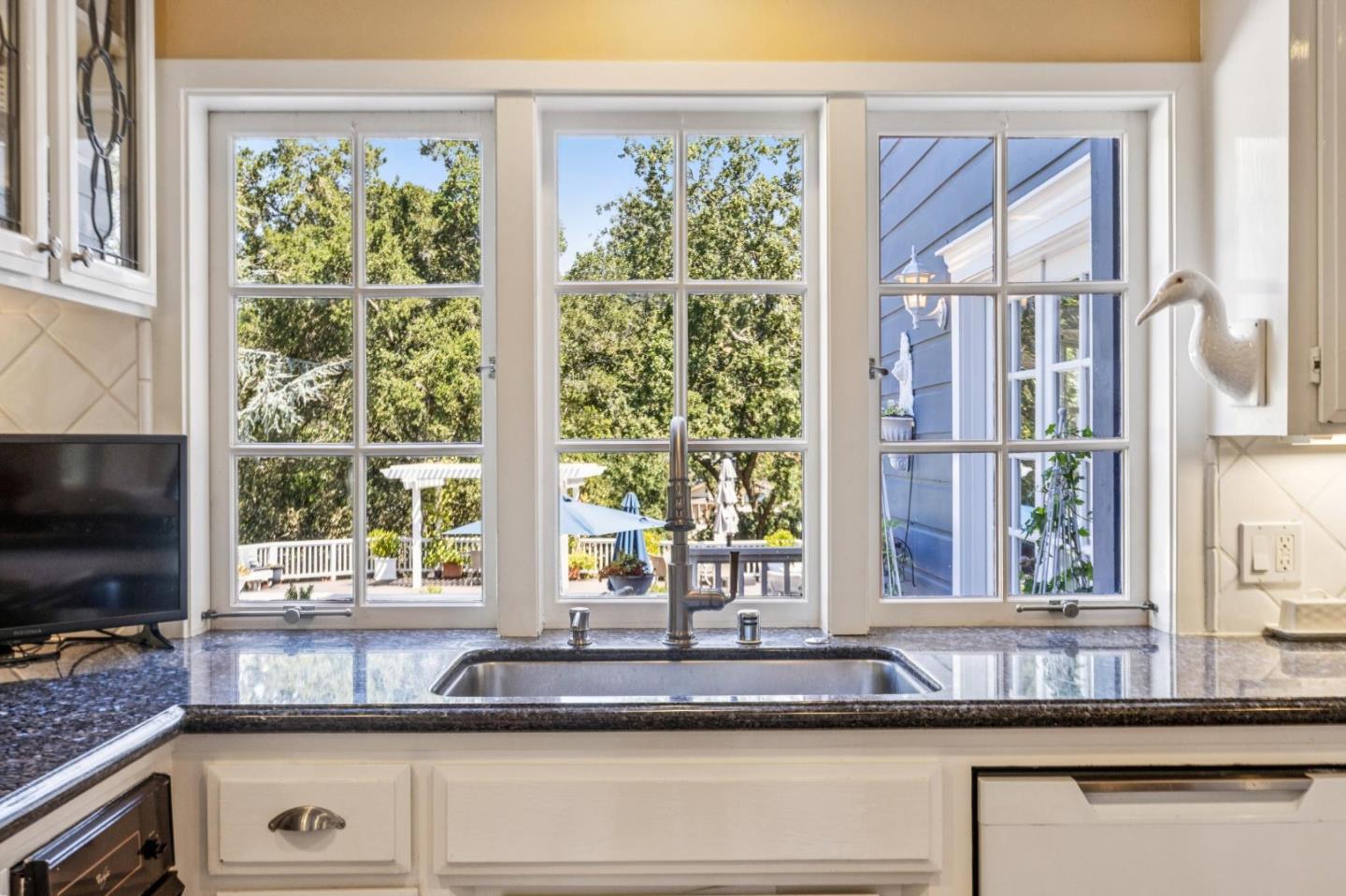 Detail Gallery Image 20 of 100 For 75 Alpine Ave, Los Gatos,  CA 95030 - 5 Beds | 3/2 Baths
