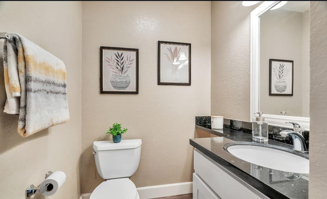 Detail Gallery Image 11 of 43 For 2017 Flintbury Ct, San Jose,  CA 95148 - 5 Beds | 3 Baths