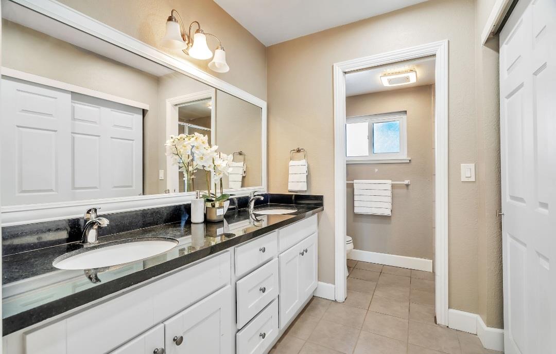 Detail Gallery Image 15 of 43 For 2017 Flintbury Ct, San Jose,  CA 95148 - 5 Beds | 3 Baths