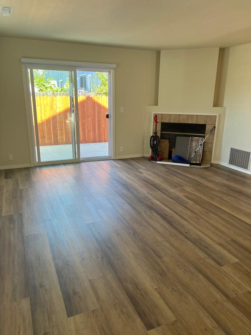Detail Gallery Image 6 of 18 For 2674 Christine Oaks, Santa Cruz,  CA 95062 - 3 Beds | 1/1 Baths