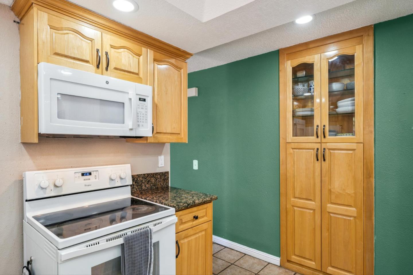 Detail Gallery Image 24 of 47 For 6251 Quartz Pl, Newark,  CA 94560 - 4 Beds | 2 Baths