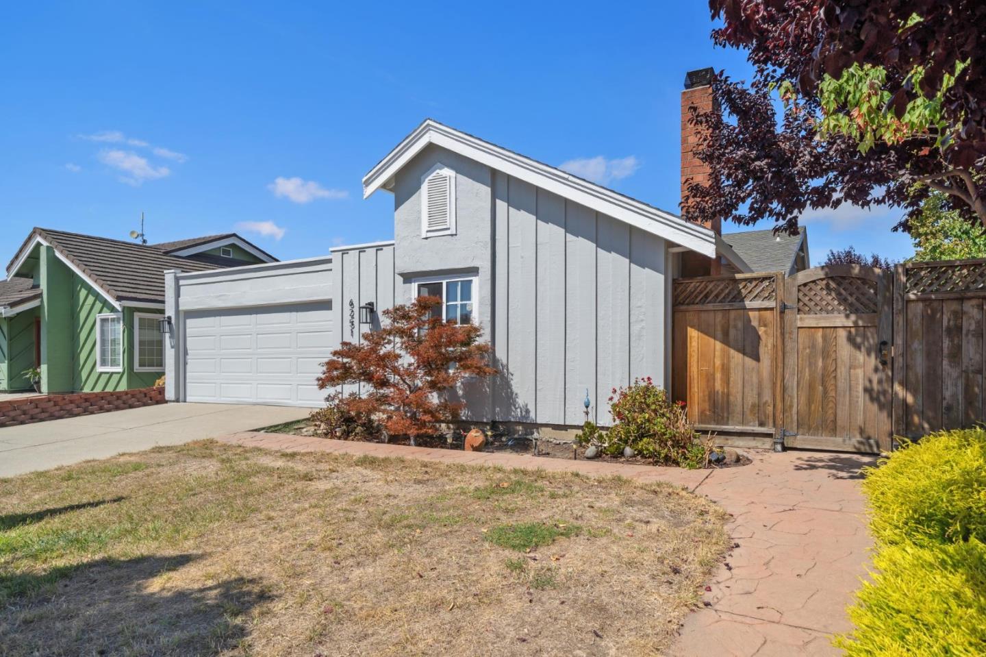 Detail Gallery Image 3 of 47 For 6251 Quartz Pl, Newark,  CA 94560 - 4 Beds | 2 Baths