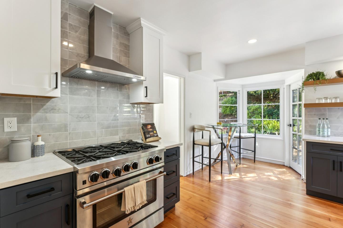 Detail Gallery Image 15 of 70 For 59 Davis Rd, Orinda,  CA 94563 - 3 Beds | 2 Baths