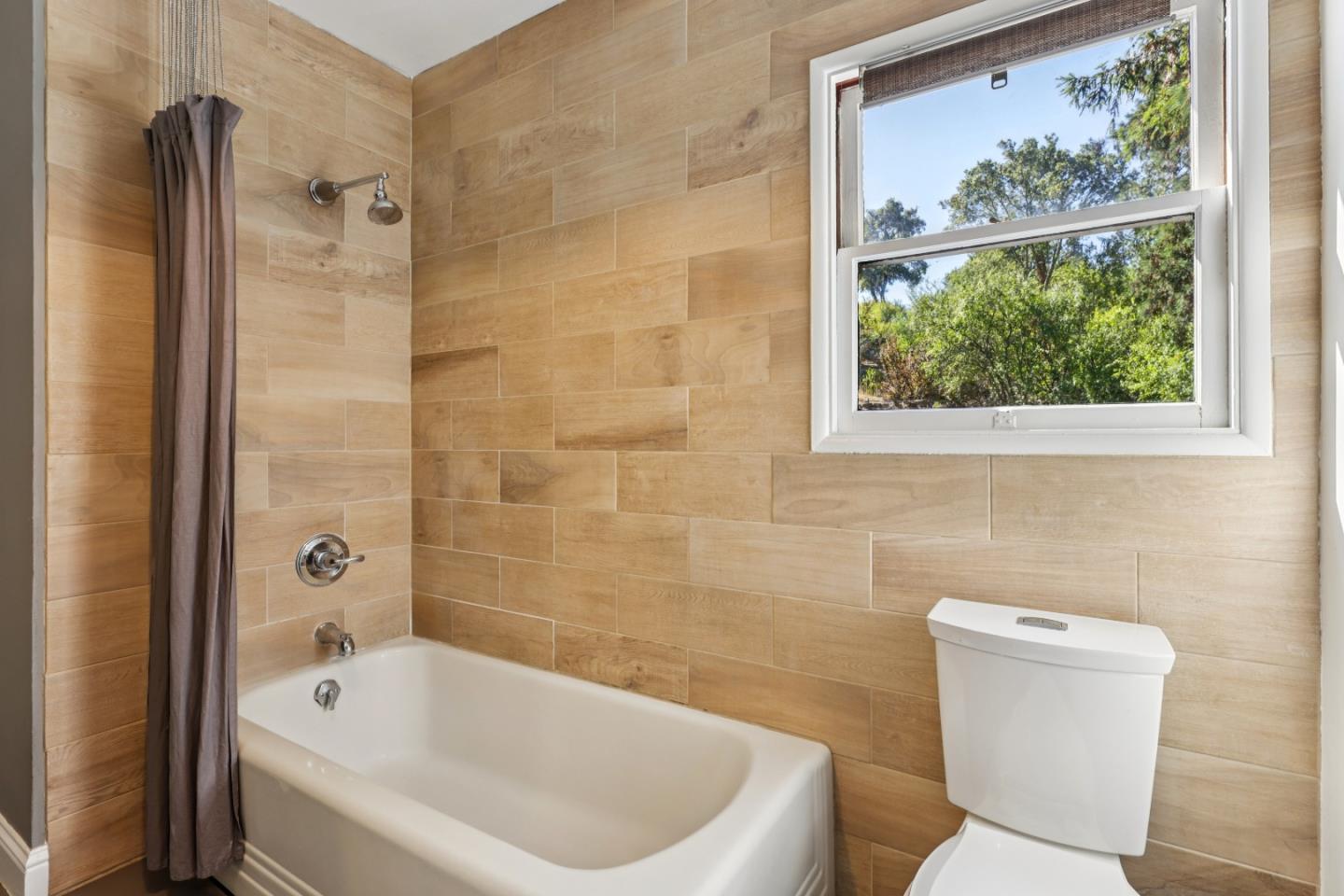 Detail Gallery Image 28 of 70 For 59 Davis Rd, Orinda,  CA 94563 - 3 Beds | 2 Baths