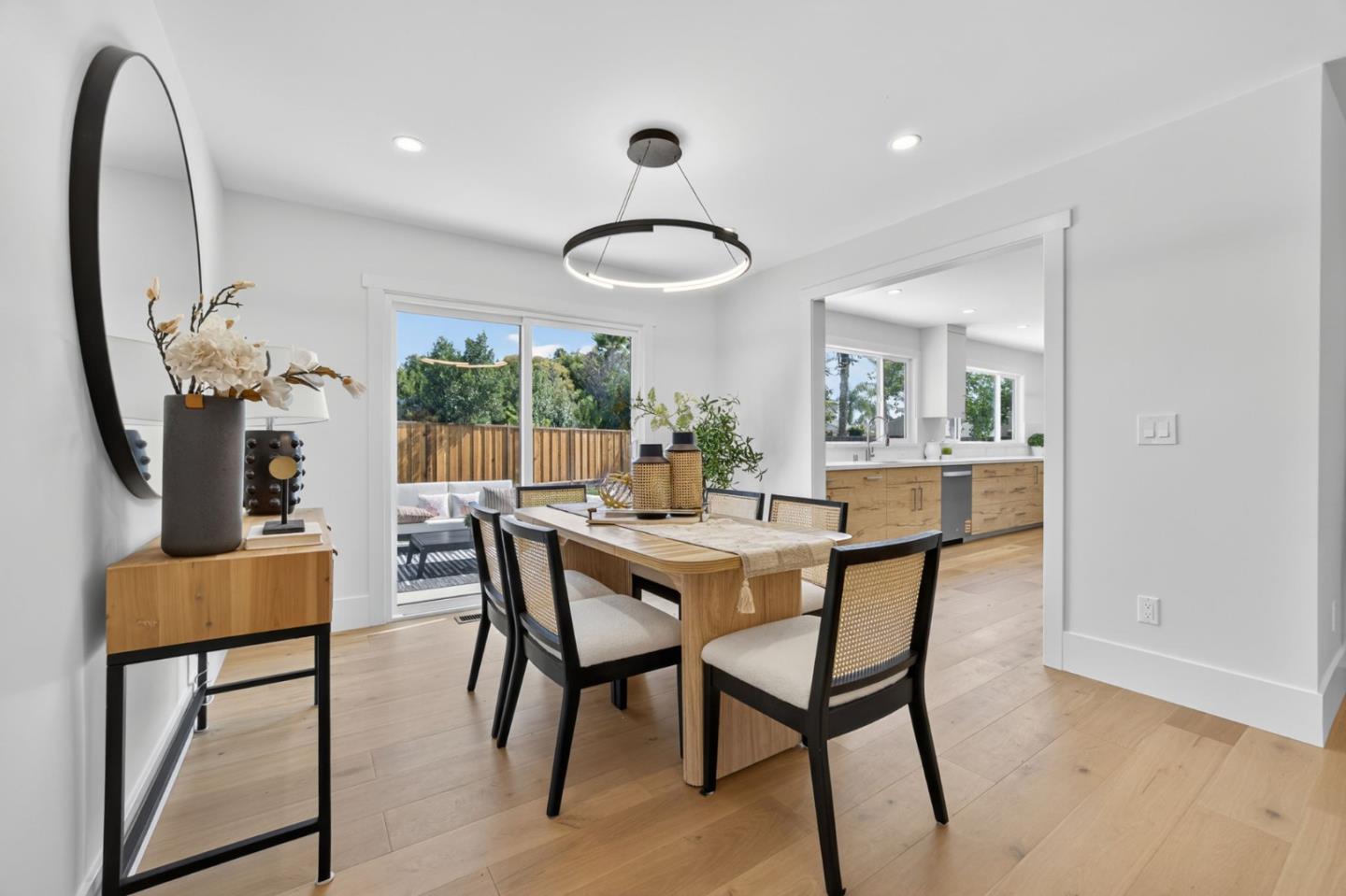 Detail Gallery Image 8 of 36 For 574 Churchill Park Dr, San Jose,  CA 95136 - 5 Beds | 3 Baths