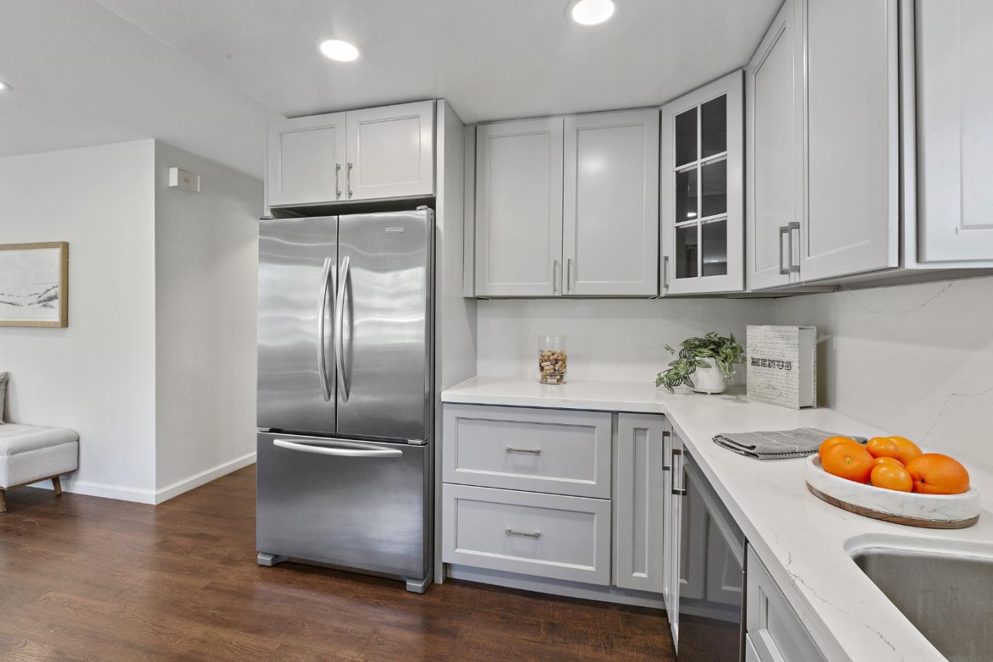 Detail Gallery Image 10 of 68 For 10063 Long Oak Ln, Cupertino,  CA 95014 - 2 Beds | 2 Baths